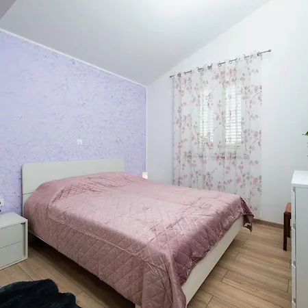 Awesome In With Kitchen Rovinj