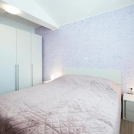 1 Bedroom Amazing In Apartman Rovinj